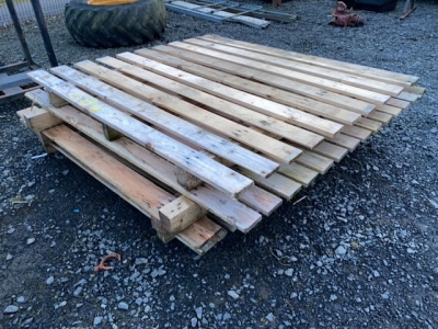 2 x bundles of wooden panels of new wood