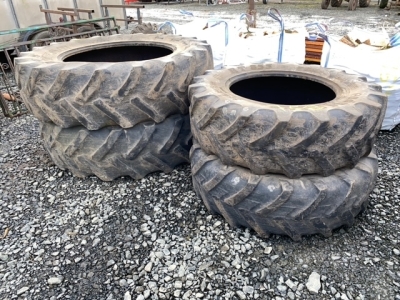 2 x tyres 18.4-38 Goodyear 25% tyres, 2 x 280-85-28 Agrimax 25% tyres