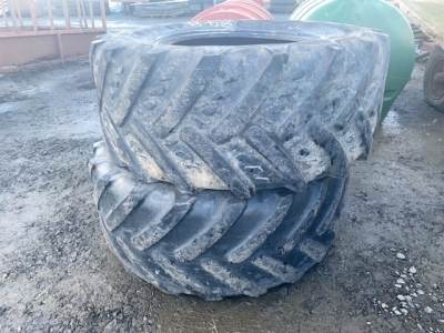 2 x 540-65-R28 1 Keber 1 Michelin 25% grip tyres