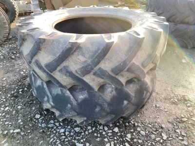 2 x 16.9-R30 tyres