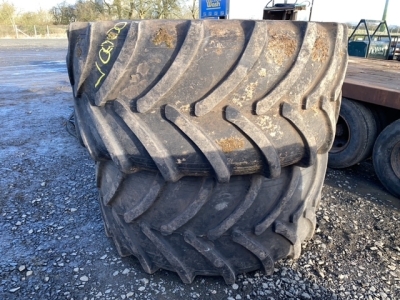 2 x 80.5-R32 tyres