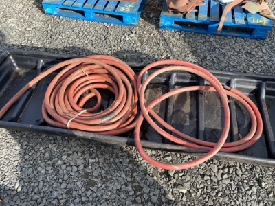 2 pieces of fire hose about 30m