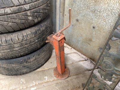 Jack Stand for Tanker