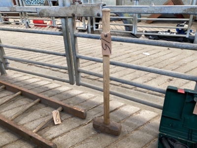 Sledge hammer