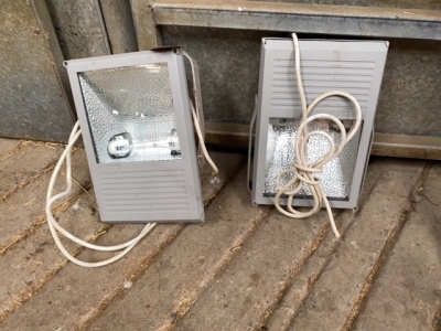 2 Yard Lights