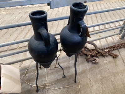 2 x flower pots on stands