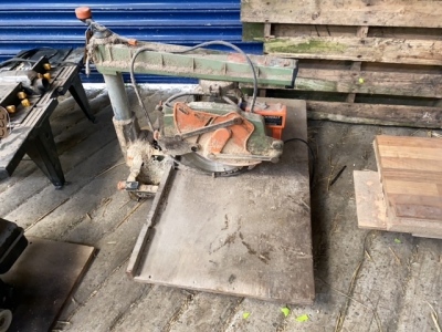 Cross cut saw