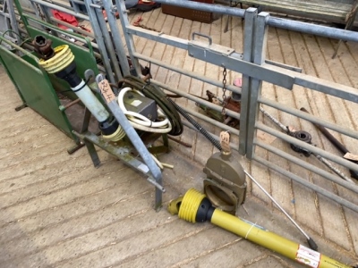 Pressure washer with lance