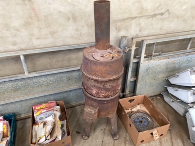 Pot belly stove