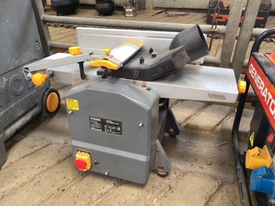 Wood planer