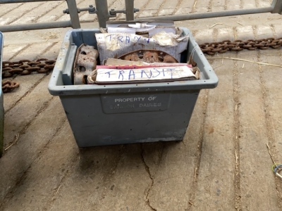 Box of clutches for Transit