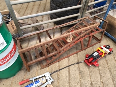 Set of car rams