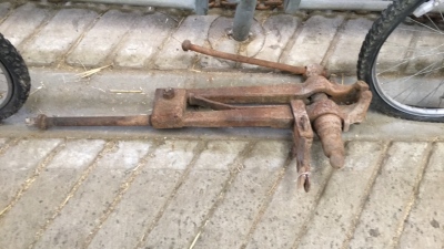 Old black smiths vice