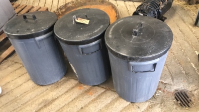 3 Plastic Bins to suit meal
