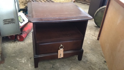 Mahogney side unit with drawer