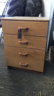 Good 4 drawer unit