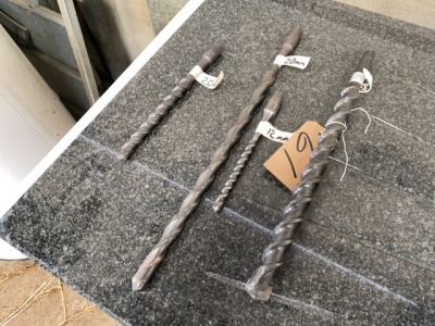 1 x 28mm masonary drill, 2 x 20mm masonary drill and 1 x 12mm masonary drill