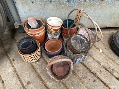 Job lot of Flower Pots