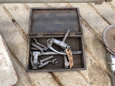 Pickavent valve clamp