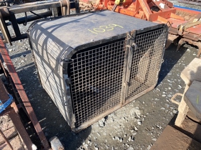 Dog box for back of pickup