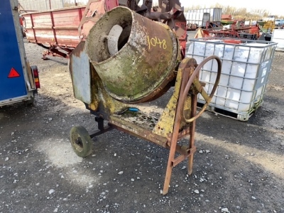 Diesel cement mixer with start handle and shaft