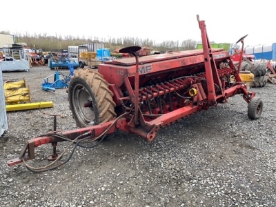 Massey Ferguson 30 seed drill 3m