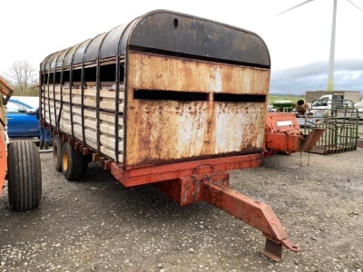 18ft long livestock trailer