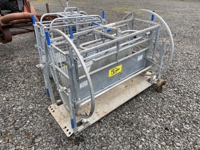 IAE Rollover sheep crate