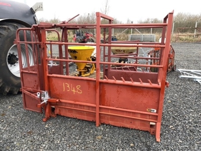 Portable Morris Cattle Crush