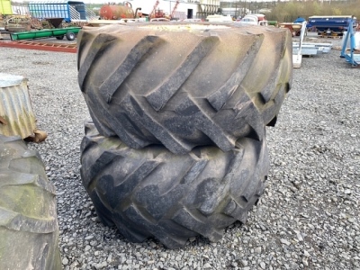 2 x 28-1 x 26 Tanker Wheels, complete