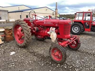 Farmall H Tractor Reg 1943 Petrol-TVO Sometimes slips out of 2nd gear