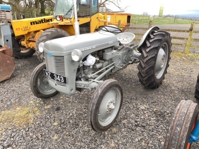 1952 Ferguson TE20 grey