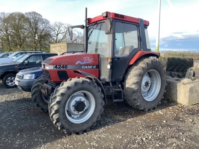 Case International 4240 XLpro Reg 1997 approx 5000hrs drawbar & manual in office