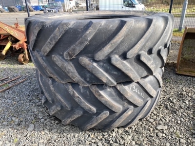 2 x rear tractor tyres 620-65-42