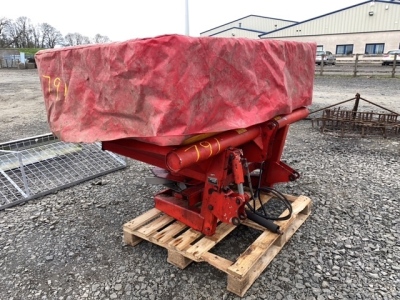 Teagle fertiliser sower 1-2tn used recently cover fitted with shaft