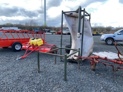 2tn bag bin on stand