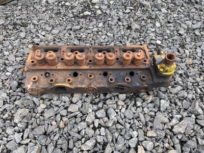 Leyland 4 cylinder head for 498 engine 272 tractor