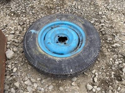 600x16 Tyre with Rim