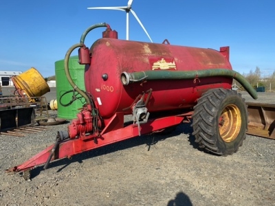 1300gln Star slurry tanker and spread plate and shaft