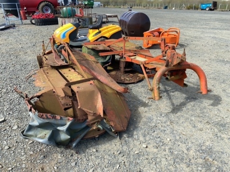 2 x Fahr mower for parts or repair