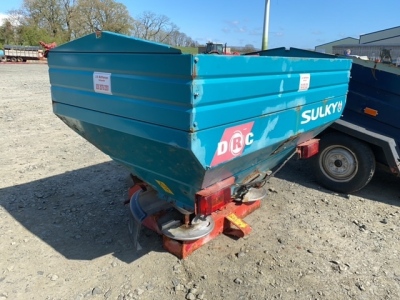 Sulky fertiliser sower 1-2tn with shaft