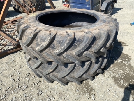 2 x rear tractor tyres 420-85-R38, no cuts or damage, 70% tread