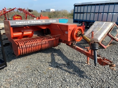 Deutz Fahr HD400 baler with shaft