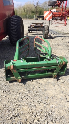 Nugent soft hands bale clamp