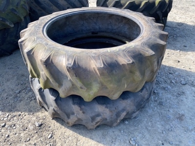 2 x 12.4-32 Firestone tyres 15%