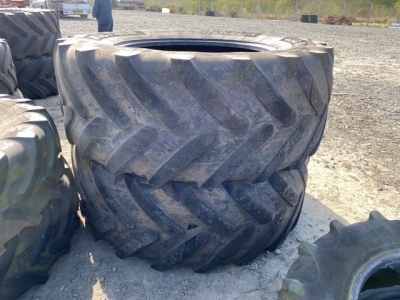 2 x 650-65-R38 Michelin 20% grip