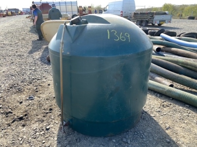 Oil tank