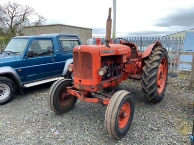 Nuffield tractor 460, no tax book