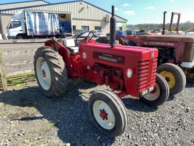 1968 B275 McCormick International tractor