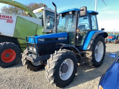 New Holland 7740 tractor 8,000hrs, 1997 reg